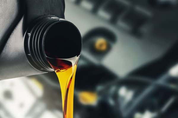 Synthetic Oil A Choice for Superior Performance